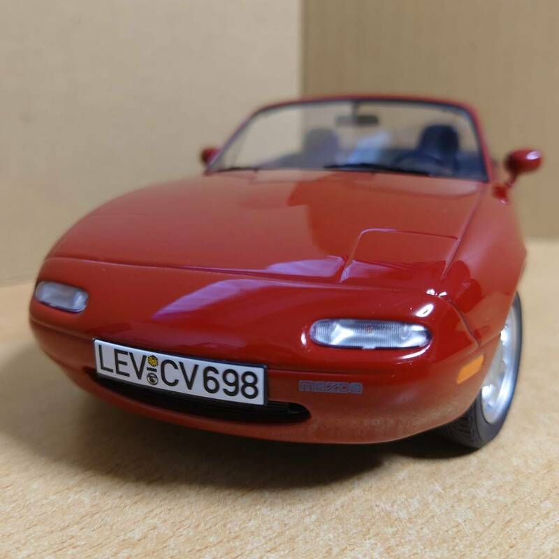 1/18 マツダ MX-5 1989 レッド MAZDA MX-5 SPIDER ノレブ製ダイキャスト製ミニカー