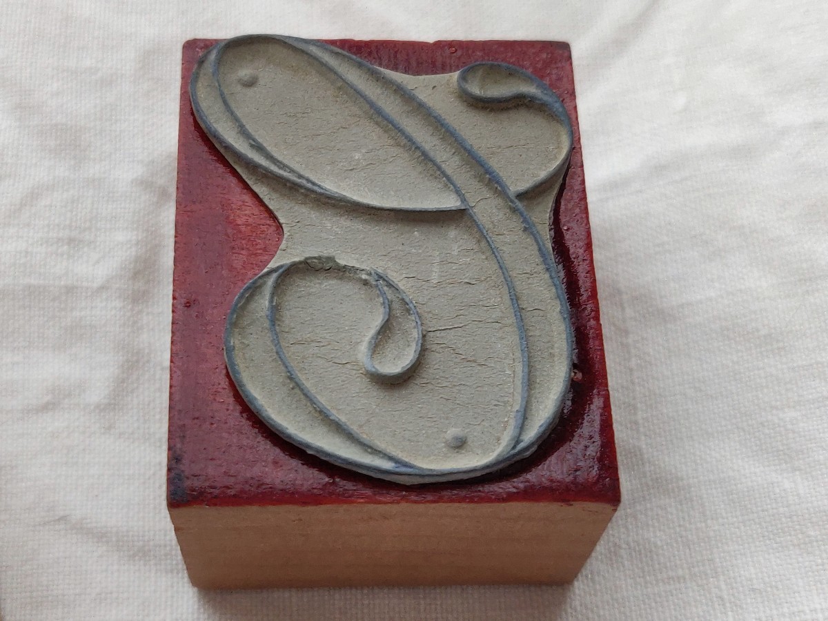 大　C　モノグラム　英文字　フランス　アンティーク　刺繍　スタンプ　ヴィンテージ　ハンコ　アルファベット　モノグラム　イニシャル 仏