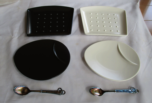 ☆未使用：陶器☆橘吉：突起の付いたパン皿と小皿のセット