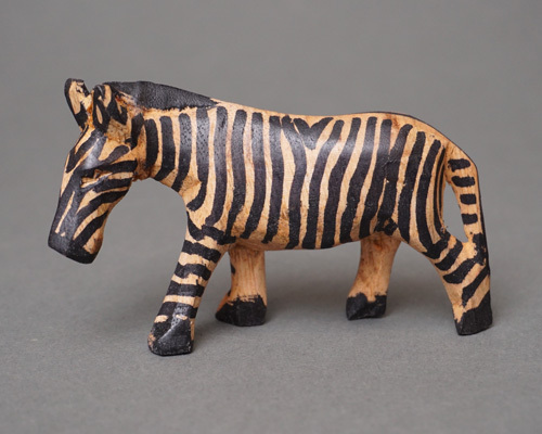 アフリカ　ケニア　シマウマ　木彫り　置き物　Sサイズ　オブジェ　彫刻　動物