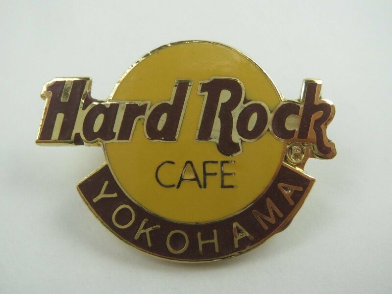 ♪Hard Rock Cafe ハードロックカフェ ロゴ ピンバッジ YOKOHAMA 横浜♪経年USED品