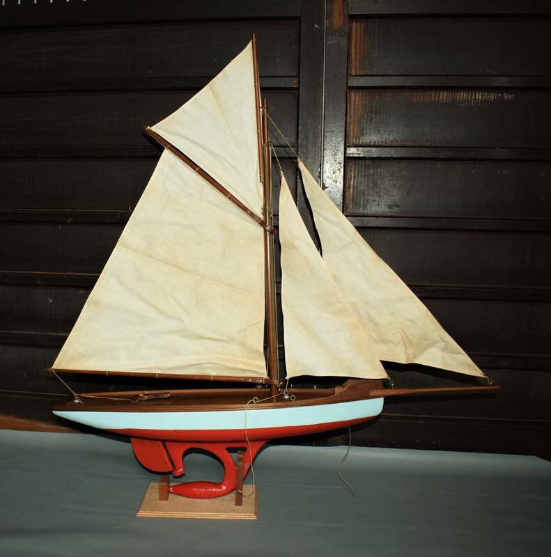 昭和レトロ　how to build Model Sailing Yachr 木製 ヨット MADE IN JAPAN 箱あり 置物　模型 日本製　ビンテージ　検索: 幌船　ホロ　舟