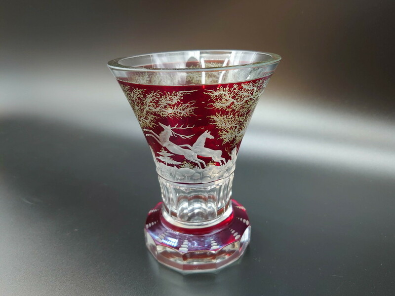 R-069698　チェコ製　GLASSBOR(グラスバー)　鹿模様　ボヘミアガラス　ボヘミアングラス　花器(カットグラス、切子、フラワーベース、花瓶)