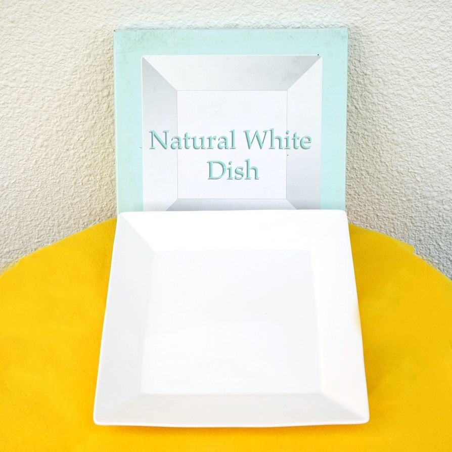 角大皿　SNK-KI004　三洋電機株式会社　Natural Wｈite Dish　高さ：2.7ｃｍ、幅：26.4cm、奥行：26.4ｃｍ【送料ダウン８０サイズ→６０】