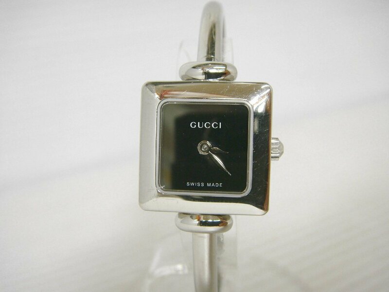 T6251 【本物保証】GUCCI グッチ バングルウォッチ 黒文字盤 クォーツ レディース 腕時計 1900L 16.5ｃｍ