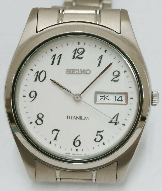 軽量！！SEIKO/セイコー クォーツ式 7N43-9090 チタン製 日付曜日表示 腕時計 ウォッチ USED品＊