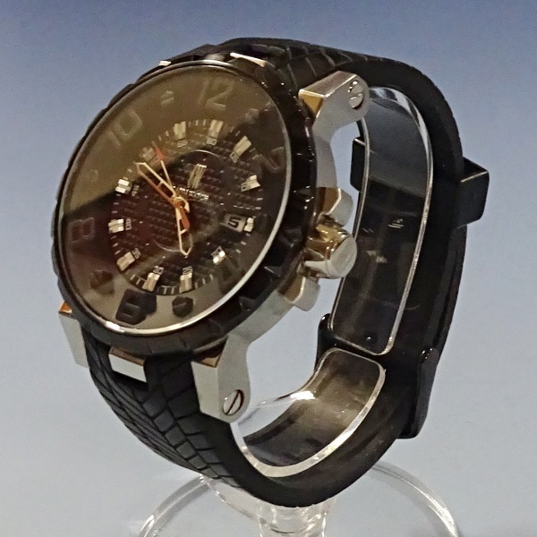 ★中古動作品 CAPRI WATCH MIYOTA 2353 メンズ腕時計 5気圧防水 ブラック ラバーベルト LEON★