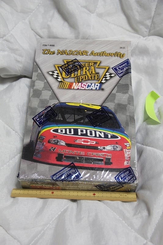 未開封 The NASCAR Authority 1997 FLEER ULTRA UPDATE TRADING CARDS 1箱 24袋入 検索 ナスカー トレカ トレーディングカード グッズ