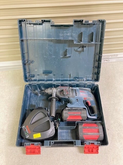 ☆岩手花巻発☆■中古品■　バッテリーハンマードリル　BOSCH GBH36V-LI　■手渡し可■