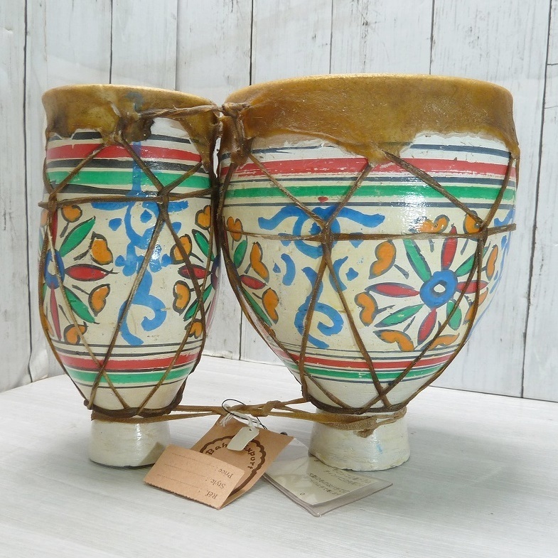 ＠モロッコ楽器⑦ モロッコドラム２連 陶器＆皮小型２連ドラム ティンパニの先祖 青・赤・緑ライン 海外伝統楽器 打楽器 コレクション