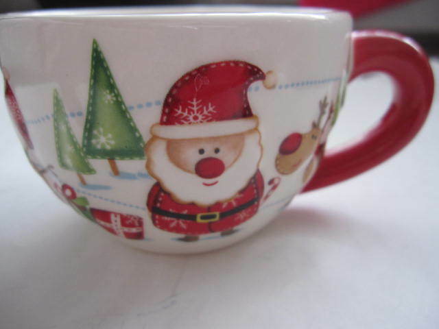 美品　クリスマス　サンタクロース　赤鼻のトナカイ　スノーマン　雪だるま　陶器　マグカップ　インテリア雑貨　　コップ　ディスプレイ