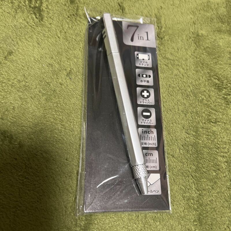 【送料無料】新品7in1多機能ツールペン シルバー