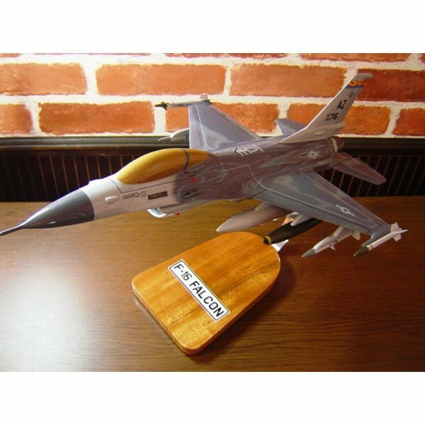 1/34 F－16　FIGHTING　FALCON（ジェネラル・ダイナミクス）　模型飛行機　戦闘機　ソリッドモデル　