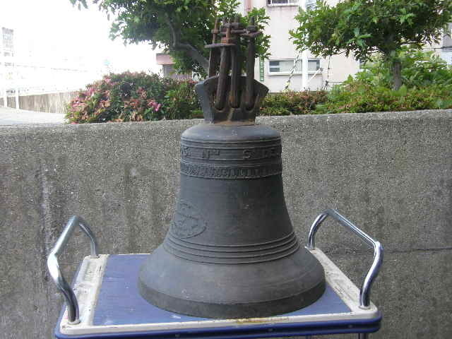 教会鐘 アンティーク　チャペル鐘 銅製 釣鐘 金属工芸 重量　約35-40キロ　