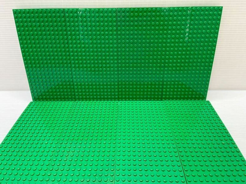 ☆裏もくっつくタイプ☆ レゴ　基礎板　8枚セット　緑色　長方形　( LEGO 基板　B42517