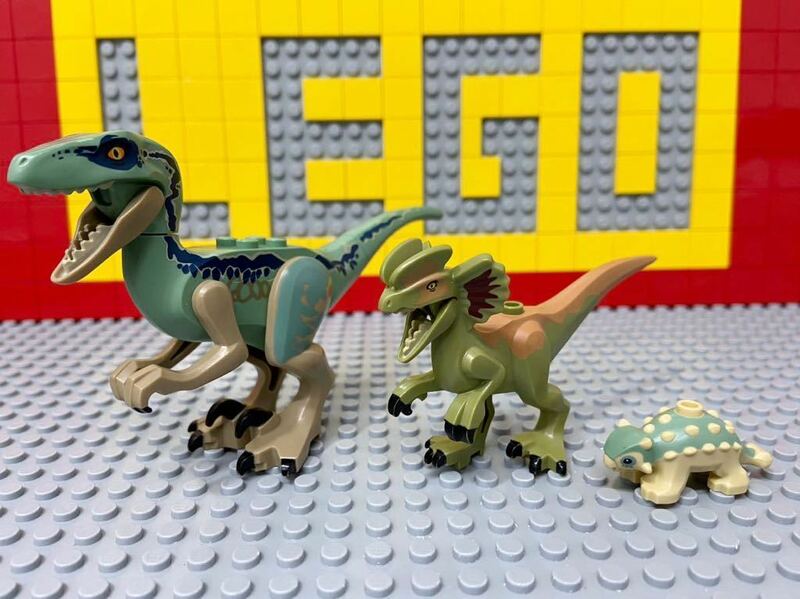 ☆恐竜☆ レゴ　ミニフィグ　ラプトル　ディロフォサウルス　ステゴサウルスの赤ちゃん　( LEGO 人形 ジュラシックワールド　B42508