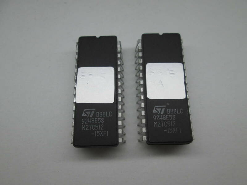 EP-ROM STマイクロエレクトロニクス M27C512-15XF1 2個　USED品