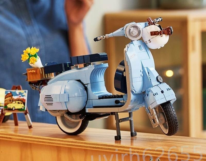 人気推薦★ブロック レゴ 互換 バイク ベスパ オートバイ 二輪車 レトロ 趣味 収集 知育玩具 ディスプレイ コレクション