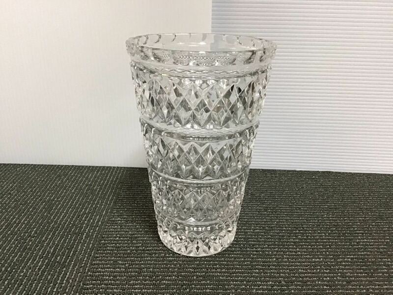 ガラス　花瓶　フラワーベース　高約20cm 口径12cm 花器　生花　花入　中型　硝子　インテリア　ひし形デザイン