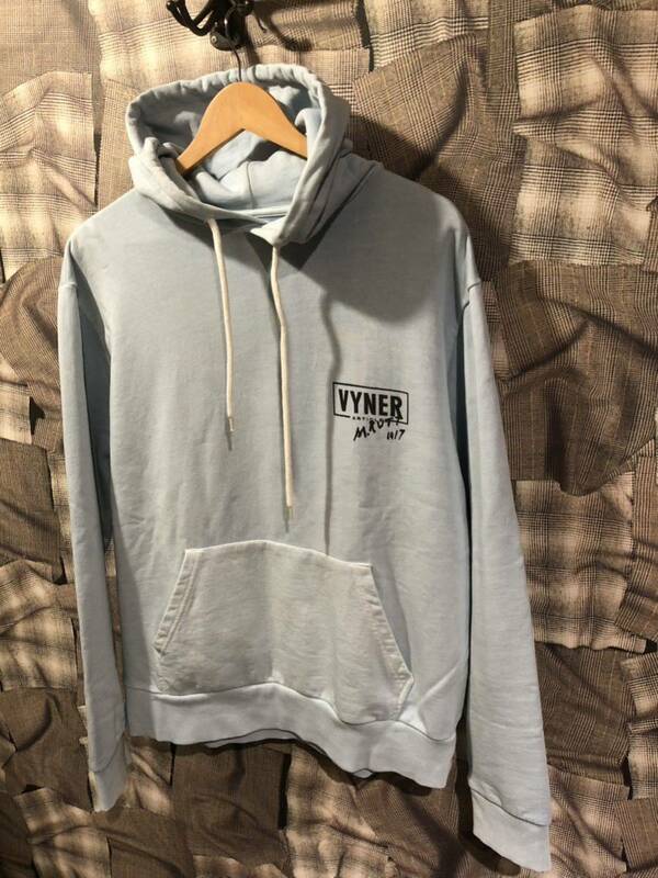 VYNER ARTICLES ヴァイナー アーティクルズ HOODIE WITH PRINT プルオーバーパーカー サイズM ライトブルー　FK