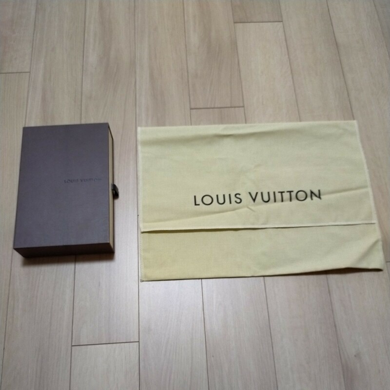 LOUIS VUITTON ルイヴィトン 保存袋と箱