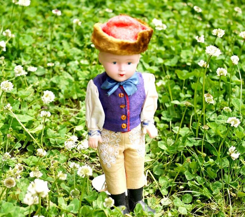 民族衣装人形 ウシャンカ帽 男の子人形 民俗人形 風俗人形 ロシア帽子 世界の民族ドール 東欧アンティーク 文化人形 ヴィンテージドール