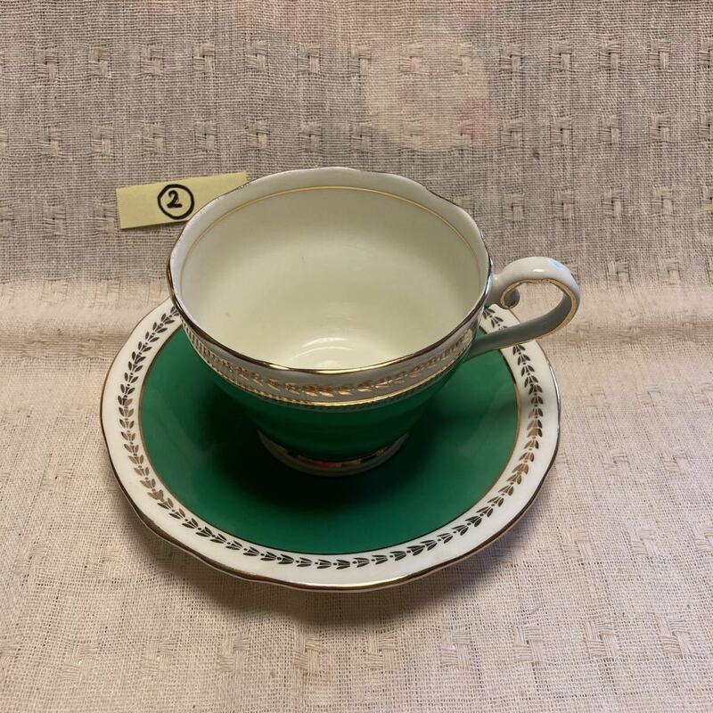 AYNSLEY カップ&ソーサー (２)エインズレイ 　ビンテージ食器　イギリス　グリーン系　コーヒー　紅茶　美品　レトロ食器