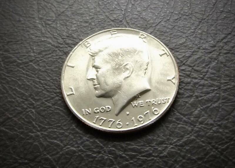 極美〜美品 　ケネディ1776-1976 建国２００年記念50セント硬貨　D刻印 送料無料です。（15661） USA 貨幣 ハーフダラー アメリカ