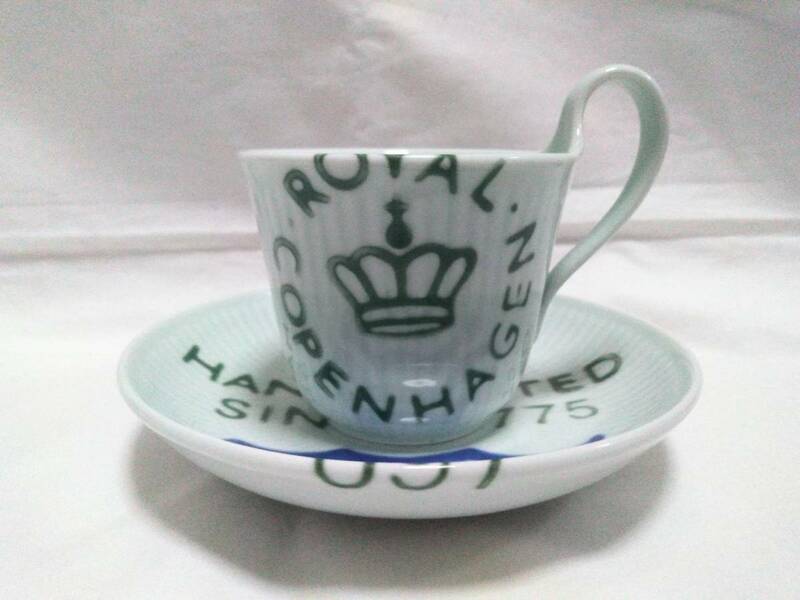 ◆未使用◆1級品ROYALCOPENHAGEN ロイヤルコペンハーゲンティーカップ&ソーサフルーテッド シグネチャー グリーン 美麗清潔 スクラッチ無し