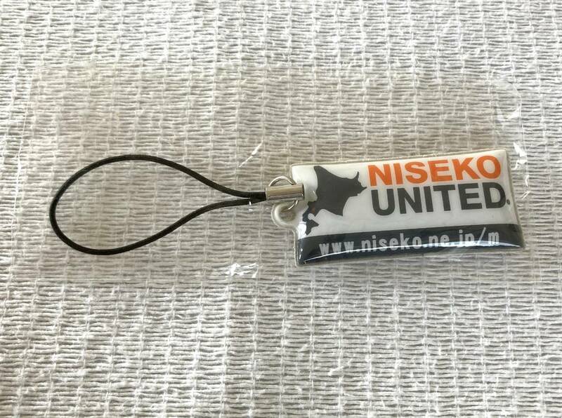 未使用☆ニセコユナイテッド ストラップ クリーナー付き☆ 北海道 スキー場 NISEKO UNITED