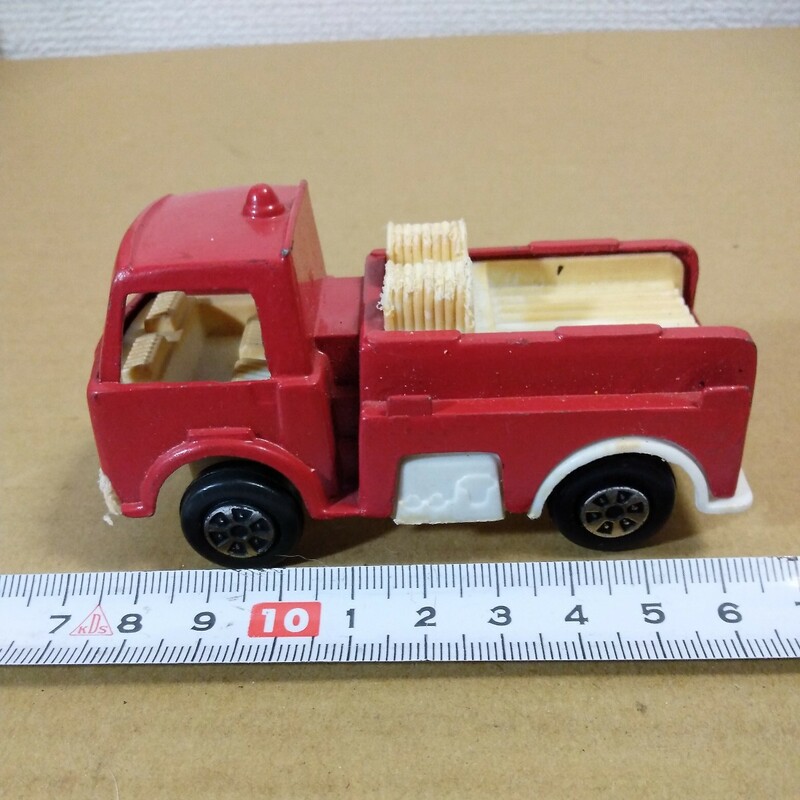 ミニカー TOOTSIE TOY 消防車 中国製 全長約9.5㎝ 未チェック 詳細不明 ジャンク扱い 