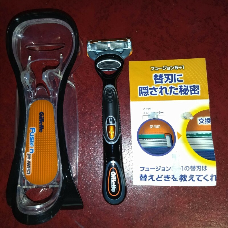 Gillette fusion POWER 5+1 ジレット フュージョン パワー 5プラス1 2006年製　電動 シェーバー　5枚刃　初期モデル