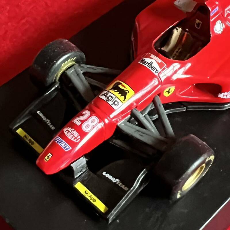 京商 1/64 Ferrari 412T1 No.28 G.BERGER改 マルボロロゴ、コックピット、シートベルト等、フェラーリ412T1 No.28 G.ベルガー