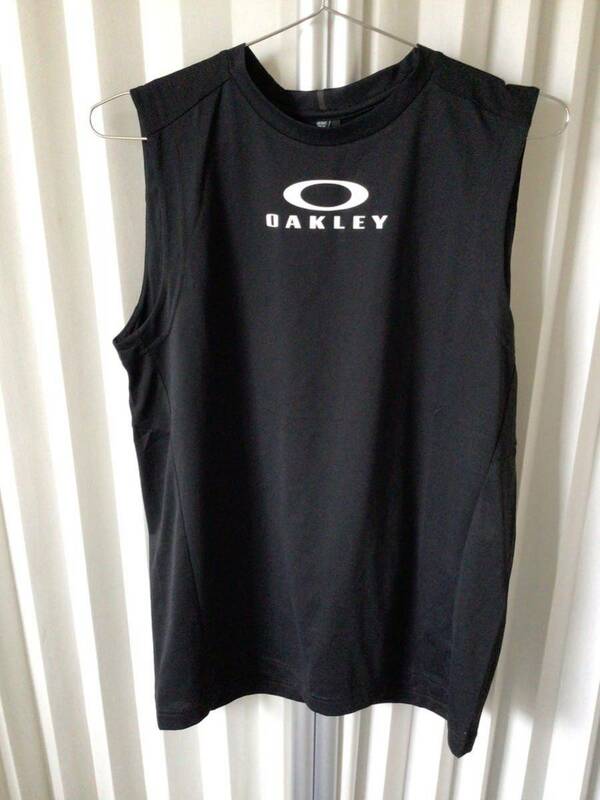 オークリー OAKLEY タンクトップ パフォーマンスフィット PERFORMANCE FITノースリーブシャツ トレーニングウェア XLブラック 黒