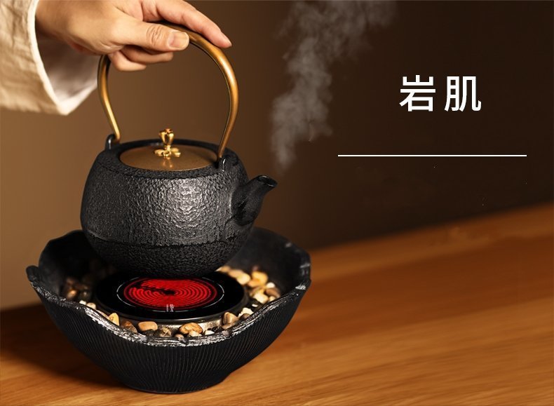 鉄瓶　砂鉄　鉄製　茶道具　岩肌　やかん　和食器　大容量　1.4L　直火　IH対応　おまけ4点セット