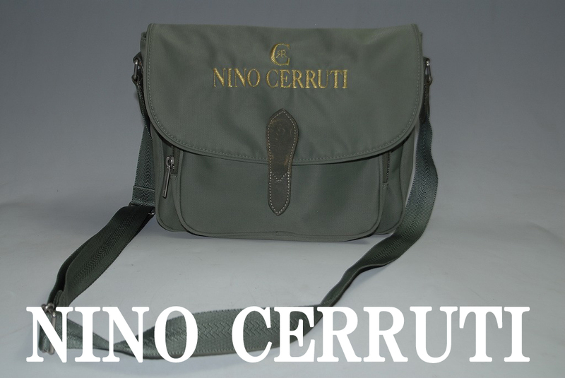 DSC2781/驚愕の1000円完全売り切り!!NINO CERRUTI/オリーブ/洗練されたデザイン/機能性実用性を兼ね備えた逸品/ショルダー/バッグ