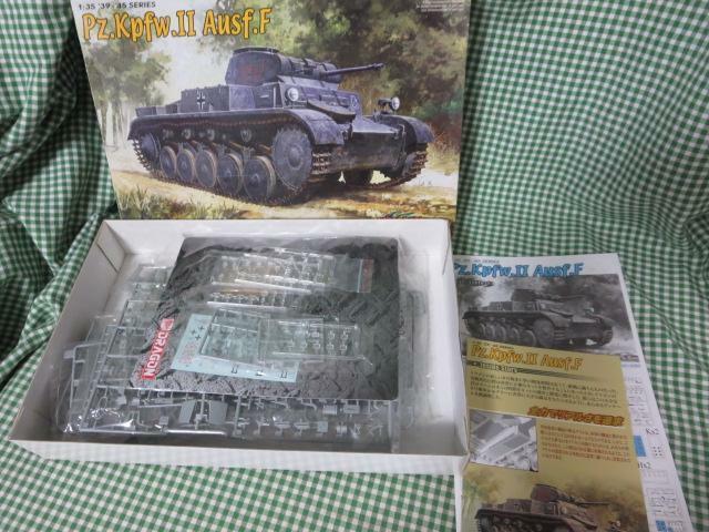 サイバーホビー 1/35 WW.2 ドイツ軍 2号戦車F型 Pz.Kpfw.2 Ausf .F CH6263