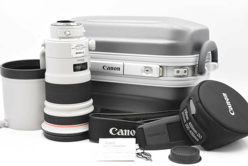 【動作完璧！チリもなく極上】Canon キヤノン EF 300mm F2.8 L IS II USM レンズ 専用ケース 台座付き (t3783)