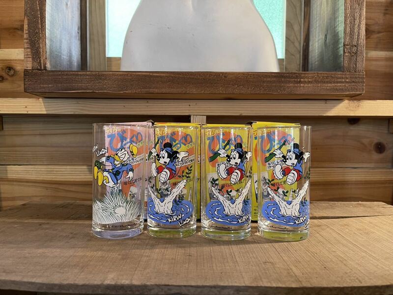 4個セット　昭和レトロ　食器　ディズニー　びっくりグラス　ミッキー　ドナルド