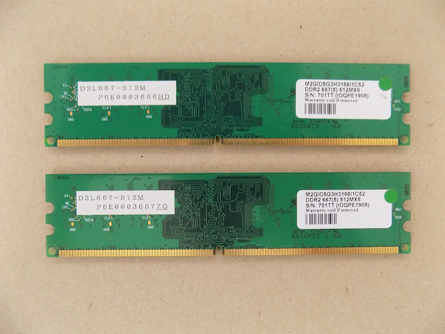 DDR2 667 512MB 2枚 合計1GB 1Rx8 PC2 5300U デスクトップ　メモリ