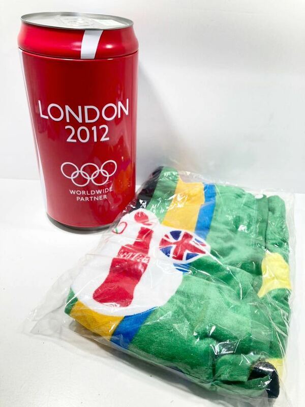 【ag2306001.1】レア！非売品！ロンドンオリンピック2012 ★コカコーラビック缶★タオル入り　高さ約29cm