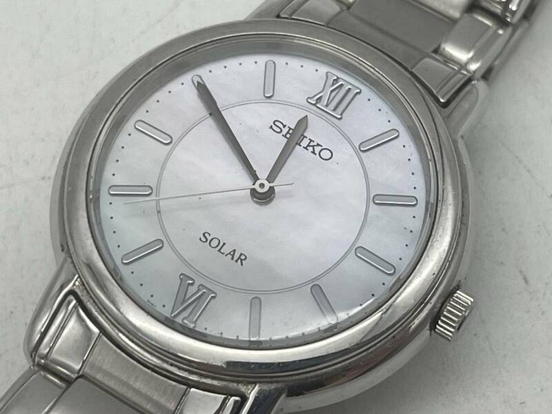 SEIKO セイコー　本物　シェルダイヤル　V181-0AD0　ソーラモデル　メンズ腕時計　稼働品