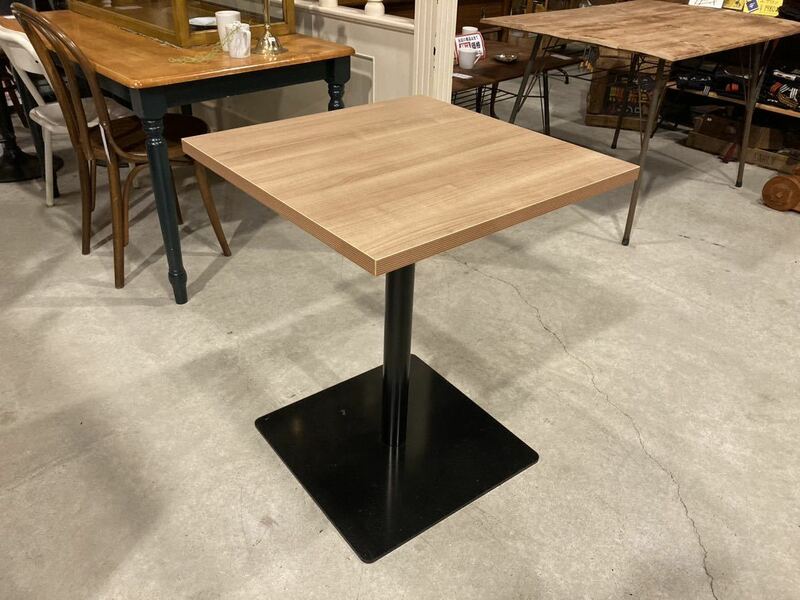 ■【お値打ち！】カフェテーブル ナチュラル 60×60cm 正方形 2人用 ダイニングテーブル 作業台 北欧モダンスタイル 什器 カフェ サロン■