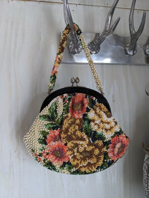 昭和レトロ ビーズ 刺繍 バッグ がま口 花柄 アンティーク 和装小物