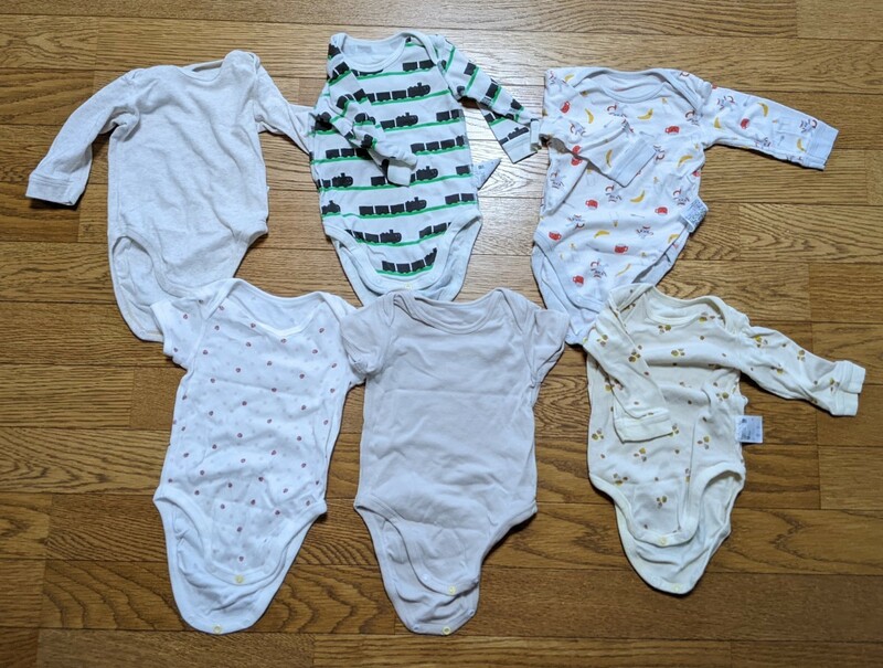 【中古・6着セット】サイズ70　UNIQLO　ユニクロ　ボディスーツ　下着　肌着　長袖　半袖　赤ちゃん　乳児　幼児　ロンパース