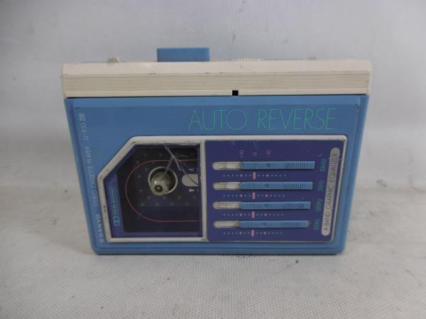 δSANYO JJ-P33　ポータブルカセットプレーヤー　レトロ　サンヨー