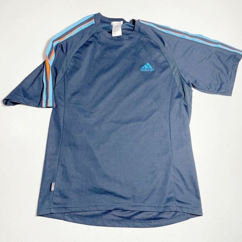 アディダス adidas 紺 ネイビー 刺繍ロゴ サッカー トレーニング用 プラクティスシャツ Mサイズ