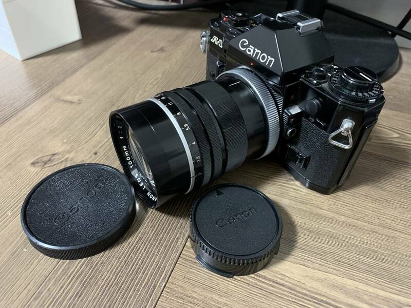 CANON　LENS　100mm　1:2　　canon FOCUSING　ADAPTER　R-A　　キャップ 付　　キャノン