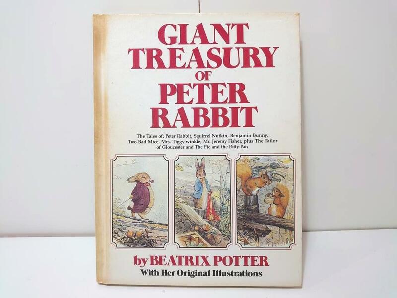 ネコポス Giant Treasury of Peter Rabbit 洋書 ピーターラビット 英語版