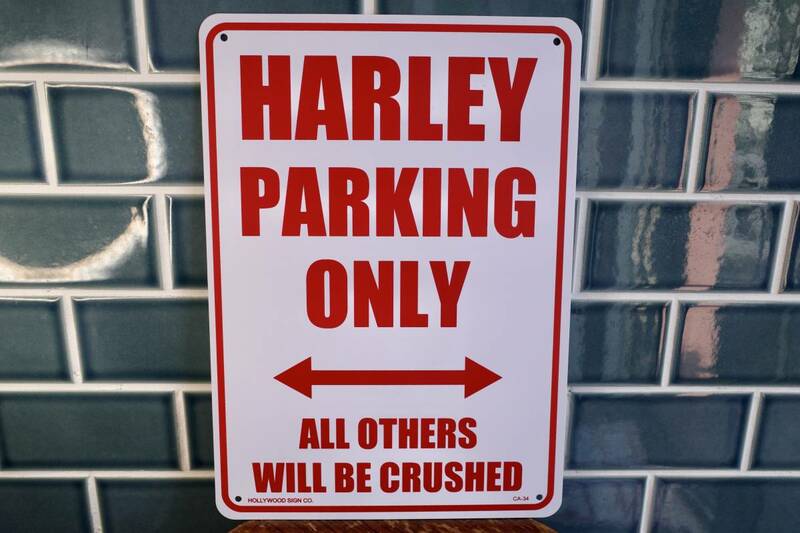 新品　HARLEY　DAVIDSON　ハーレーダビッドソン　PARKING ONLY プラスチックサイン 看板 インテリア 駐車場 カリフォルニア
